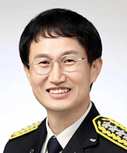 김승룡